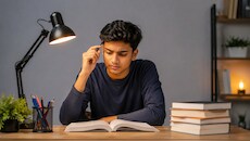 Drop Year लेना सही है या नहीं? JEE, NEET और CUET छात्रों के लिए फायदे-नुकसान