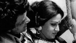 मियां-बीवी की एक ही हफ्ते में रिलीज हुईं 2 फिल्में, दोनों रहीं हिट, शूटिंग के दौरान धर्मेंद्र को मिली 5 KG के बॉबी देओल के जन्म की खबर