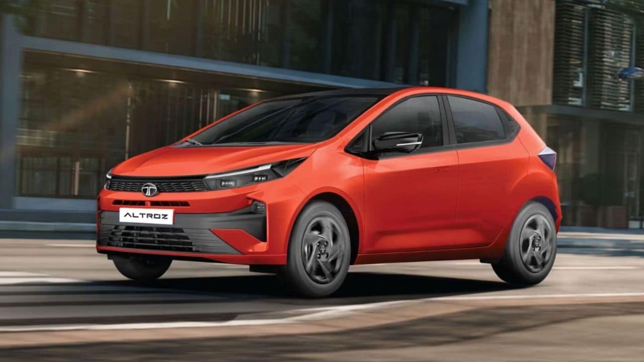 Tata Altroz iCNG AMT - प्रीमियम हैचबैक का लग्जरी फील