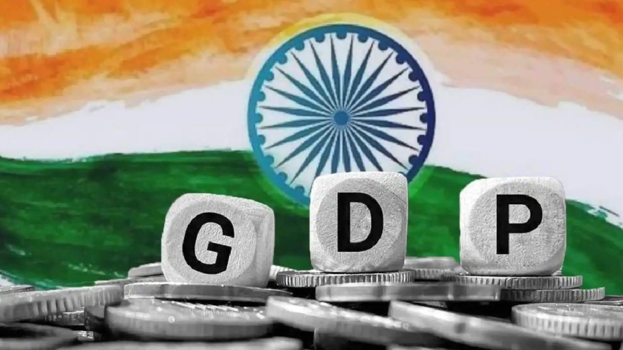 Indian Economy: दुनिया में उथल-पुथल के बीच भारत की अर्थव्यवस्था कितनी मजबूत? GDP से UPI तक दिखी रफ्तार; ये आंकड़े दे रहे गवाही Indian Economy: दुनिया में उथल-पुथल के बीच भारत की अर्थव्यवस्था कितनी मजबूत? GDP से UPI तक दिखी रफ्तार; ये आंकड़े दे रहे गवाही
