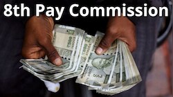 8th Pay Commission: 8वें वेतन आयोग को लेकर बढ़ी हलचल, 63% DA की उम्मीद; पेंशनर्स और कर्मचारियों के लिए क्या-क्या बदलेगा?