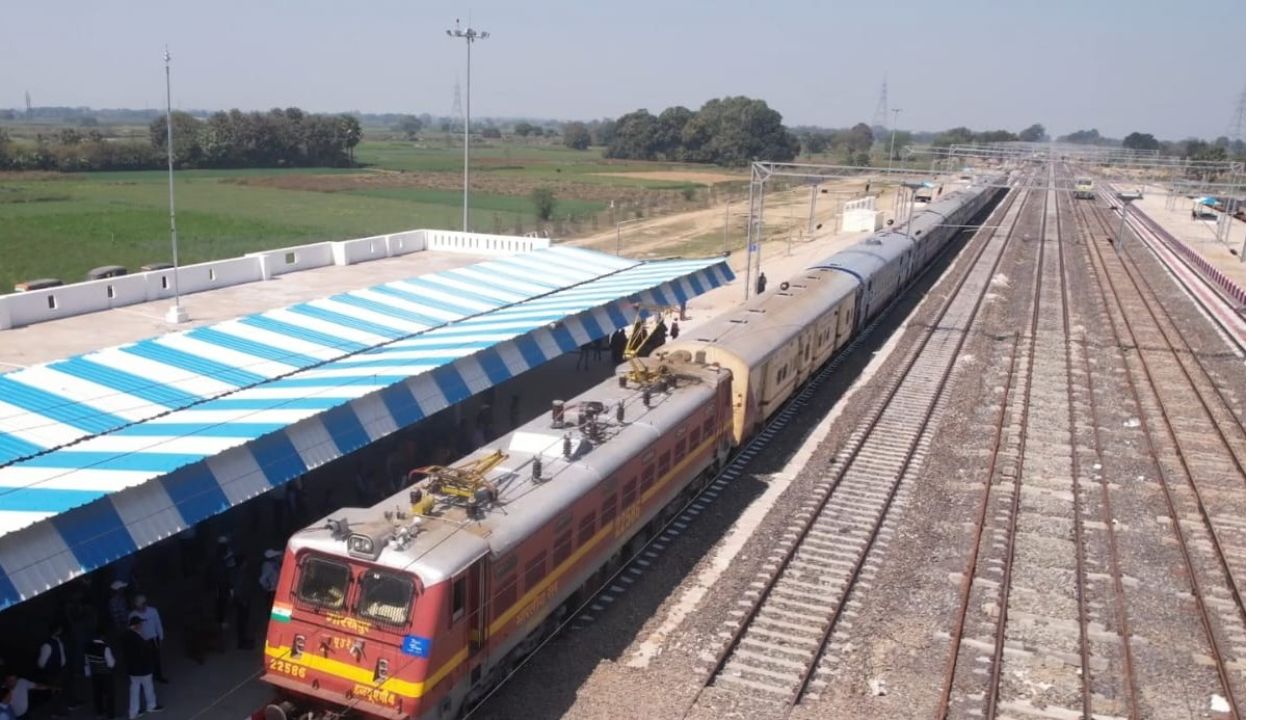 देश के 7 बड़े रेल कॉरिडोर होंगे फोर-लेन, 11 हजार किमी ट्रैक बढ़ाने की तैयारी; जानिए क्या-क्या होगा फायदा? देश के 7 बड़े रेल कॉरिडोर होंगे फोर-लेन, 11 हजार किमी ट्रैक बढ़ाने की तैयारी; जानिए क्या-क्या होगा फायदा?