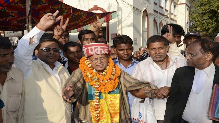 लोकतंत्र के असली प्रहरी थे भागलपुर के 'धरतीपकड़'! इंदिरा-राजीव से लेकर बाजपेयी-आडवाणी के खिलाफ लड़ चुके थे चुनाव