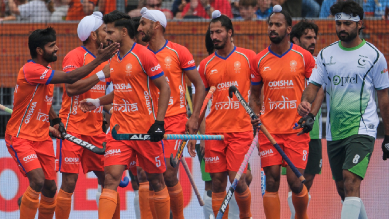 Asian Games 2026: डिफेंडिंग चैंपियन भारत का हॉकी में बड़ा मिशन, जानें कब-किससे होंगे मुकाबले और कैसा रहा है रिकॉर्ड Asian Games 2026: डिफेंडिंग चैंपियन भारत का हॉकी में बड़ा मिशन, जानें कब-किससे होंगे मुकाबले और कैसा रहा है रिकॉर्ड