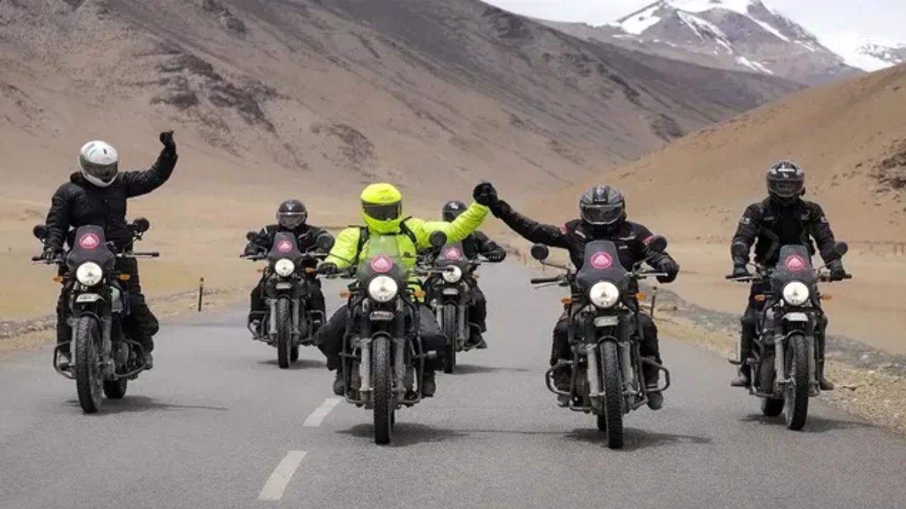 लेह-लद्दाख बाइक से जाने का है प्लान? निकलने से पहले ये 5 एक्सेसरीज बाइक में जरूर लगवा लें, सफर होगा आसान! लेह-लद्दाख बाइक से जाने का है प्लान? निकलने से पहले ये 5 एक्सेसरीज बाइक में जरूर लगवा लें, सफर होगा आसान!
