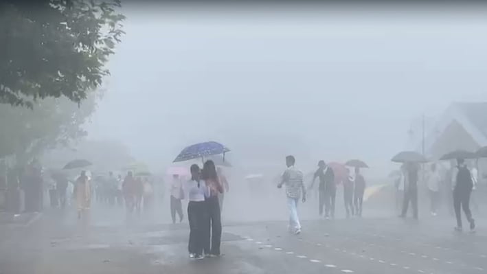 हिमाचल में अगले 24 घंटे भारी बारिश का अलर्ट, 6 सितंबर से कमजोर पड़ेगा मॉनसून