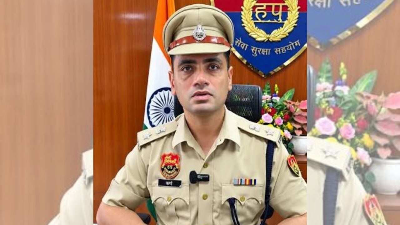 Karnal को मिला नया SP, कर्ण गोयल ने संभाला चार्ज; नशा, ट्रैफिक और महिला सुरक्षा पर फोकस Karnal को मिला नया SP, कर्ण गोयल ने संभाला चार्ज; नशा, ट्रैफिक और महिला सुरक्षा पर फोकस
