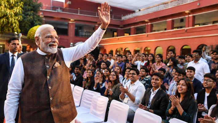 DU में एडमिशन पाना 'Flex' है! SRCC में जब PM मोदी ने बोली Gen Z की भाषा, तो गूंज उठीं तालियां