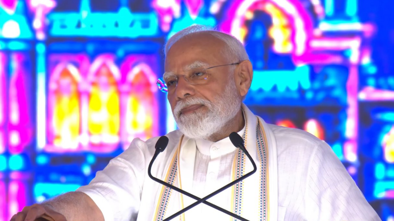 Dedicated Freight Corridor: पटरियों से विकास की रफ्तार तक… DFC पर मोदी का फोकस, शिक्षा और स्किलिंग से कैसे जुड़ेगा नया भारत? Dedicated Freight Corridor: पटरियों से विकास की रफ्तार तक… DFC पर मोदी का फोकस, शिक्षा और स्किलिंग से कैसे जुड़ेगा नया भारत?