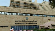 JEE से पहले ही IIT में पढ़ने का मौका! कक्षा 9 से 12 के छात्रों के लिए डेटा साइंस-एयरोस्पेस जैसे कोर्स, ऐसे करें आवेदन