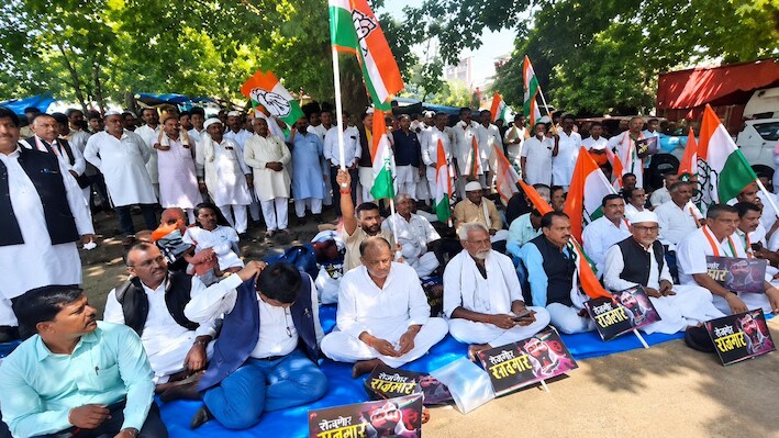 दिल्ली के दरबार में पहुंची बिहार कांग्रेस की गुटबाजी: प्रदेश अध्यक्ष और प्रभारी को हटाने के लिए बुलंद हुई आवाज