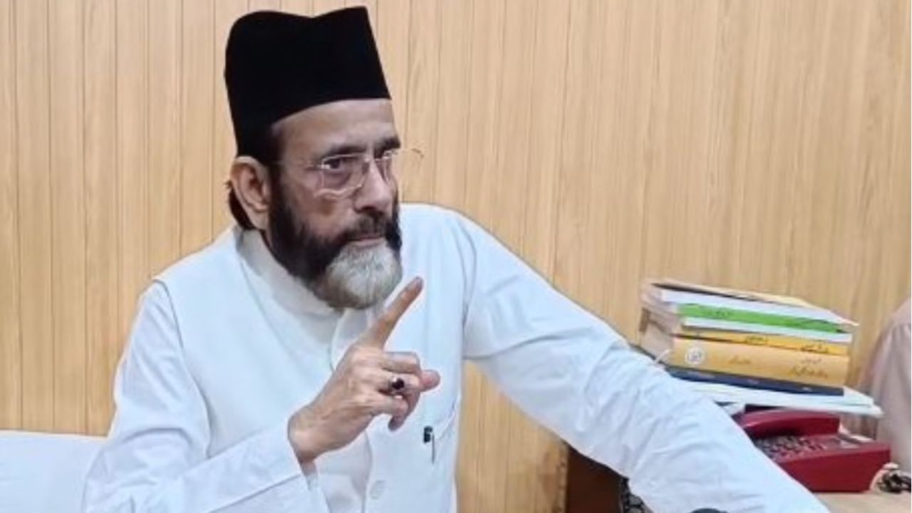 क्या 'सर तन से जुदा' अब सिर्फ नारा नहीं, संप्रभुता को चुनौती है? तौकीर रजा केस का पूरा विश्लेषण क्या 'सर तन से जुदा' अब सिर्फ नारा नहीं, संप्रभुता को चुनौती है? तौकीर रजा केस का पूरा विश्लेषण