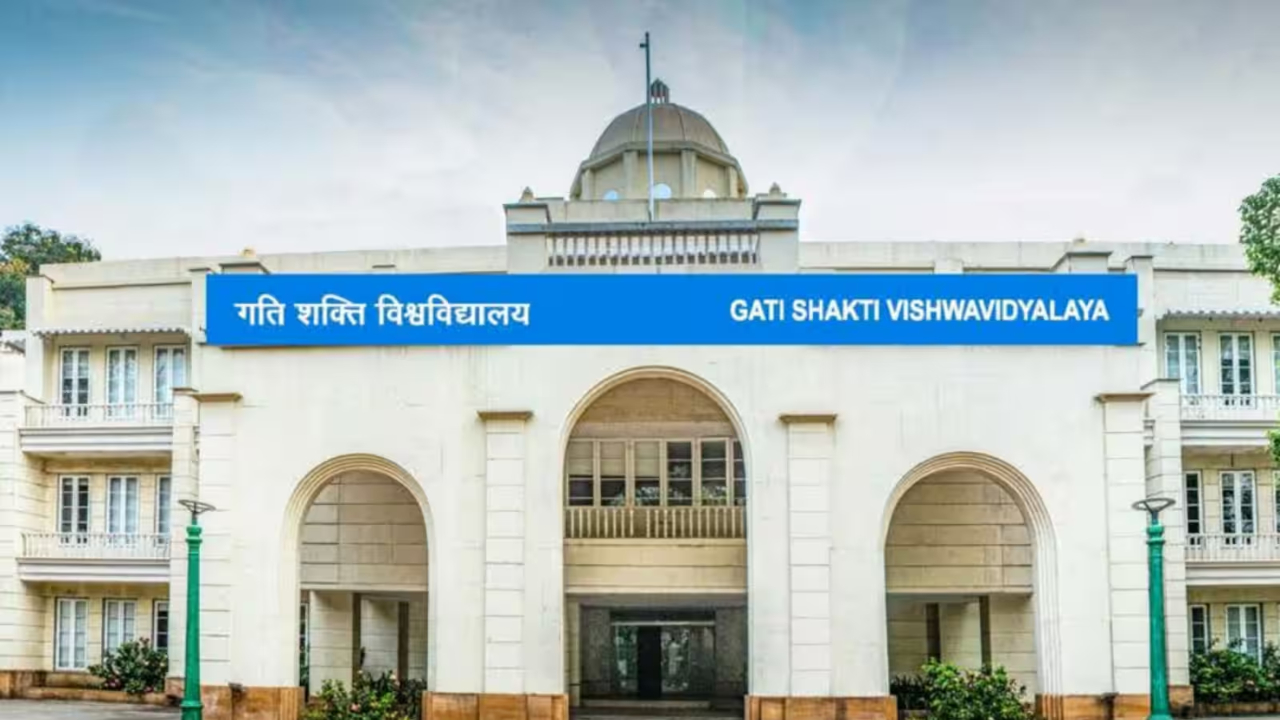 रेलवे में बनाना है करियर? गुजरात की इस यूनिवर्सिटी में पढ़ें Railway Engineering से लेकर Logistics तक, ऐसे मिलेगा एडमिशन रेलवे में बनाना है करियर? गुजरात की इस यूनिवर्सिटी में पढ़ें Railway Engineering से लेकर Logistics तक, ऐसे मिलेगा एडमिशन