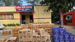 वॉशिंग मशीन की आड़ में तस्करी: 'फॉर सेल ओनली इन चंडीगढ़' लिखी शराब के साथ भीलवाड़ा का चालक गिरफ्तार