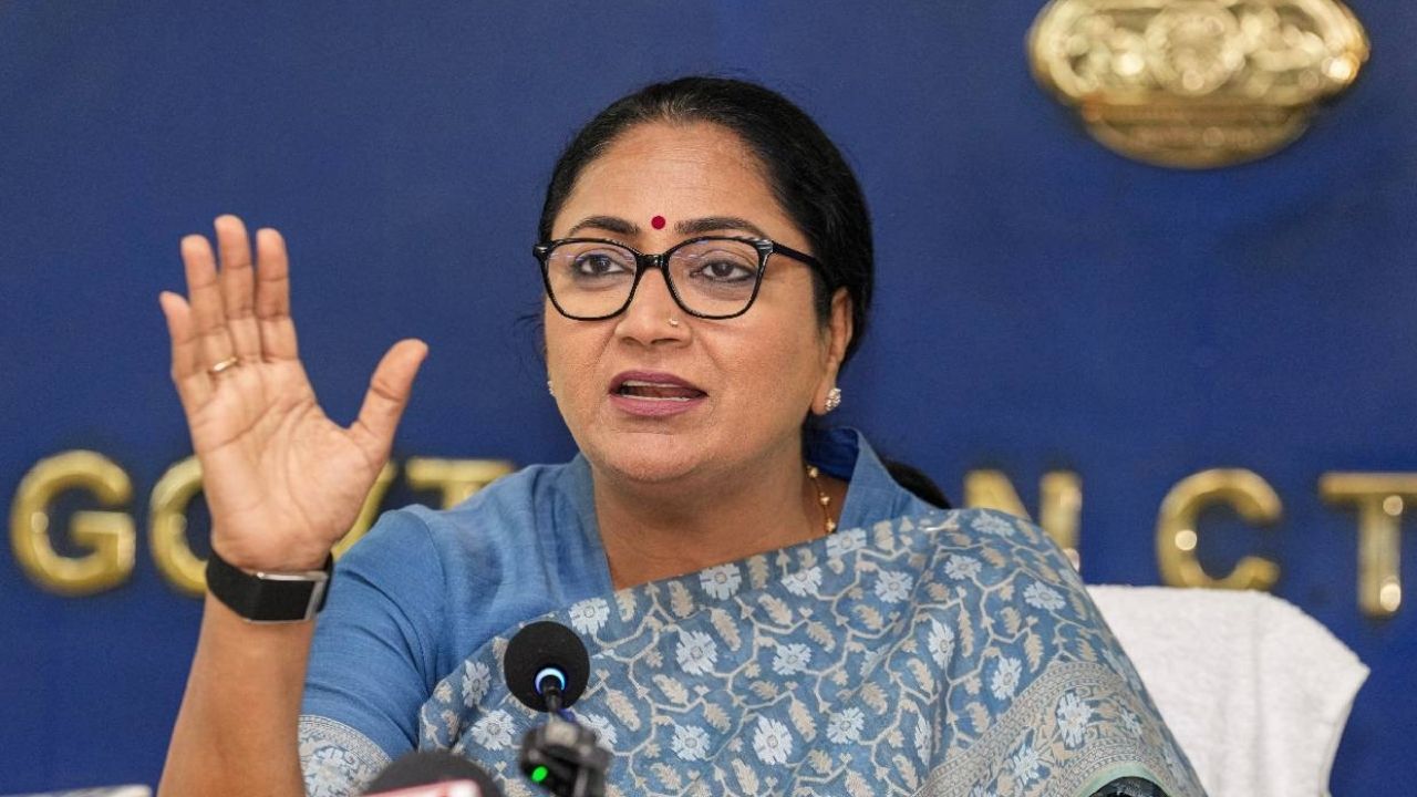 सत्य निकेतन हादसे के बाद दिल्ली सरकार का बड़ा फैसला, होगा SDERF का गठन, जानें किसकी होगी भर्ती सत्य निकेतन हादसे के बाद दिल्ली सरकार का बड़ा फैसला, होगा SDERF का गठन, जानें किसकी होगी भर्ती