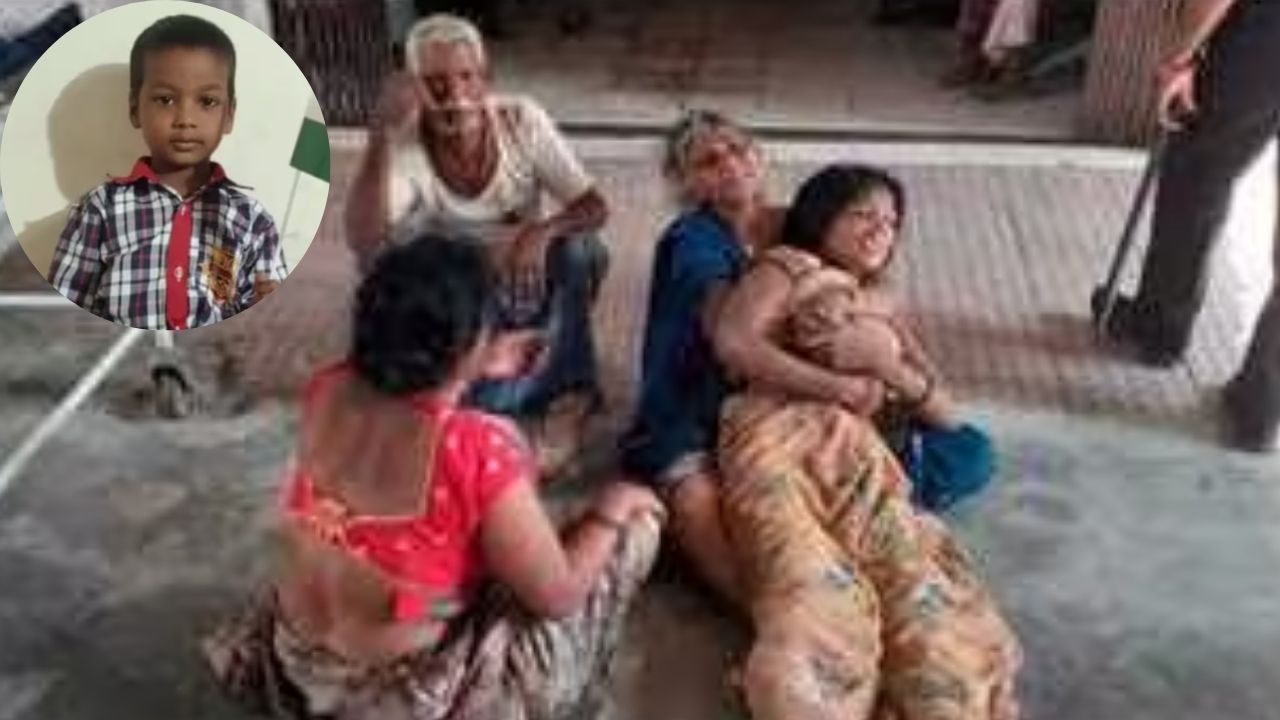 गोरखपुर में मासूम की मौत पर बवाल: स्कूल बस में चढ़ते समय पहिये के नीचे आया 5 साल का बच्चा गोरखपुर में मासूम की मौत पर बवाल: स्कूल बस में चढ़ते समय पहिये के नीचे आया 5 साल का बच्चा