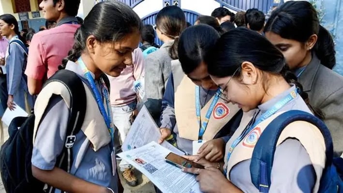 बदल रहा ट्रेंड: CBSE-ICSE से 10वीं करने वाले छात्र 11वीं में बिहार बोर्ड में ले रहे एडमिशन