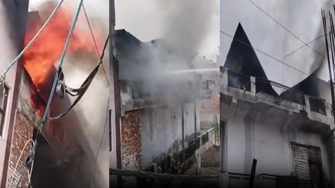 Delhi के स्वरूप नगर में फैक्ट्री में लगी भीषण आग, सामने के घर तक पहुंचीं लपटें; 3 ने छत से कूदकर बचाई जान Delhi के स्वरूप नगर में फैक्ट्री में लगी भीषण आग, सामने के घर तक पहुंचीं लपटें; 3 ने छत से कूदकर बचाई जान