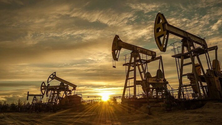 रूस से सिर्फ तेल खरीद ही नहीं रहा भारत, बेचकर भी कर रहा मोटी कमाई, अगस्त में टूटा रिकॉर्ड