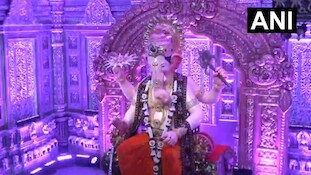 Ganesh Chaturthi: 1934 से अब तक कितने बदल गए लालबागचा राजा, देख ये सुंदर तस्वीरें