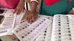 रांची में SIR पर बढ़ा सियासी पारा: 6.44 लाख वोटर्स को नोटिस मिलने से हड़कंप, बीजेपी-जेएमएम और कांग्रेस आमने-सामने