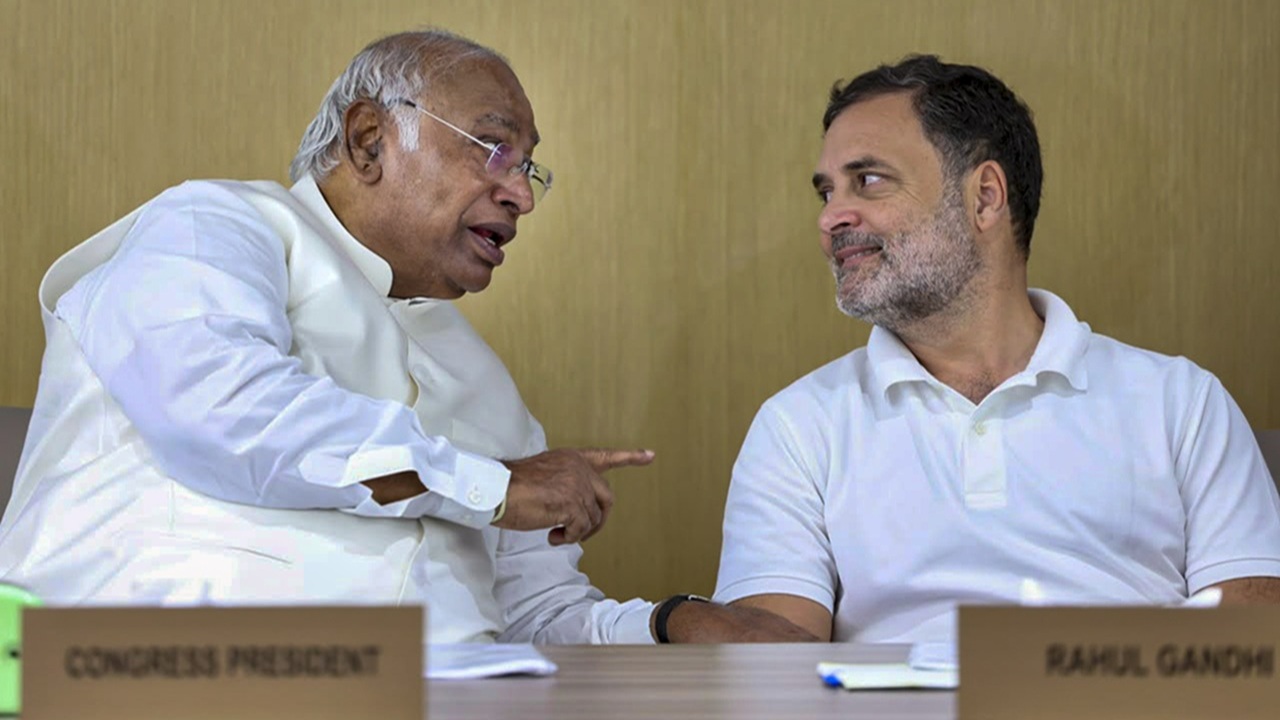 Bihar Flood: 'बिहार में बाढ़ पीड़ितों की मदद करें...', कांग्रेस कार्यकर्ताओं से खरगे-राहुल की अपील Bihar Flood: 'बिहार में बाढ़ पीड़ितों की मदद करें...', कांग्रेस कार्यकर्ताओं से खरगे-राहुल की अपील