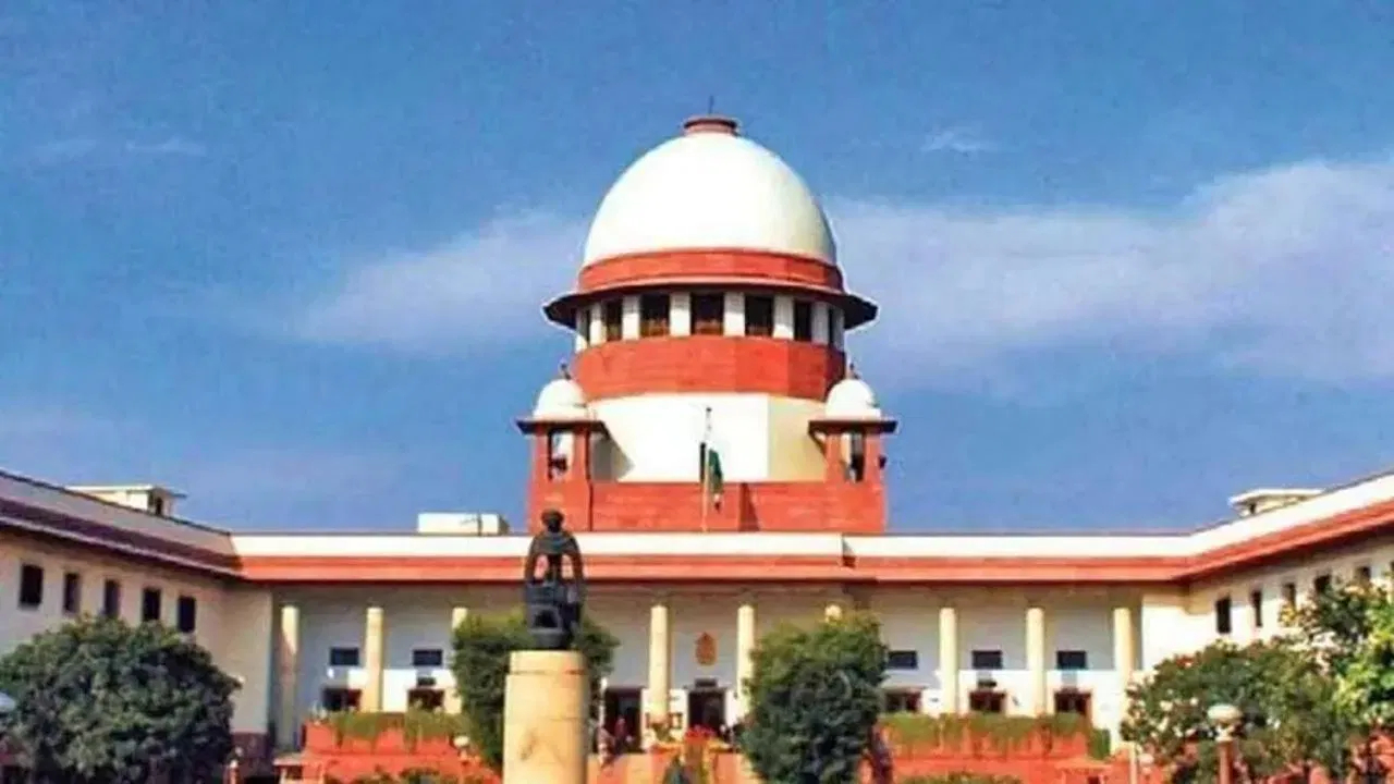 सुप्रीम कोर्ट ने 14 साल तक के बच्चों को शिक्षा देने वाले संस्थानों के नियमन पर मांगा जवाब, जानें क्या है पूरा मामला? सुप्रीम कोर्ट ने 14 साल तक के बच्चों को शिक्षा देने वाले संस्थानों के नियमन पर मांगा जवाब, जानें क्या है पूरा मामला?
