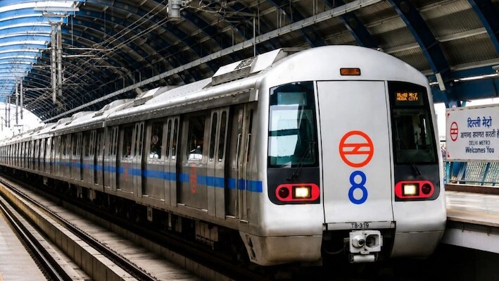 '29 सितंबर तक मेट्रो-ट्रेन से सफर न करें..., दिल्ली स्कूलों को बम उड़ाने की धमकी; मचा हड़कंप