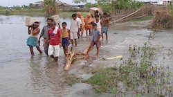Bihar Flood: बाढ़ पीड़ितों को ₹7-7 हजार दे रही सम्राट सरकार, आपको नहीं मिला पैसा तो ऐसे करें आवेदन