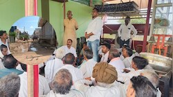 खंडार में पार्षद के लापता होने से मचा हड़कंप: बैरवा समाज की भीड़ जुटी, पुलिस-प्रशासन अलर्ट