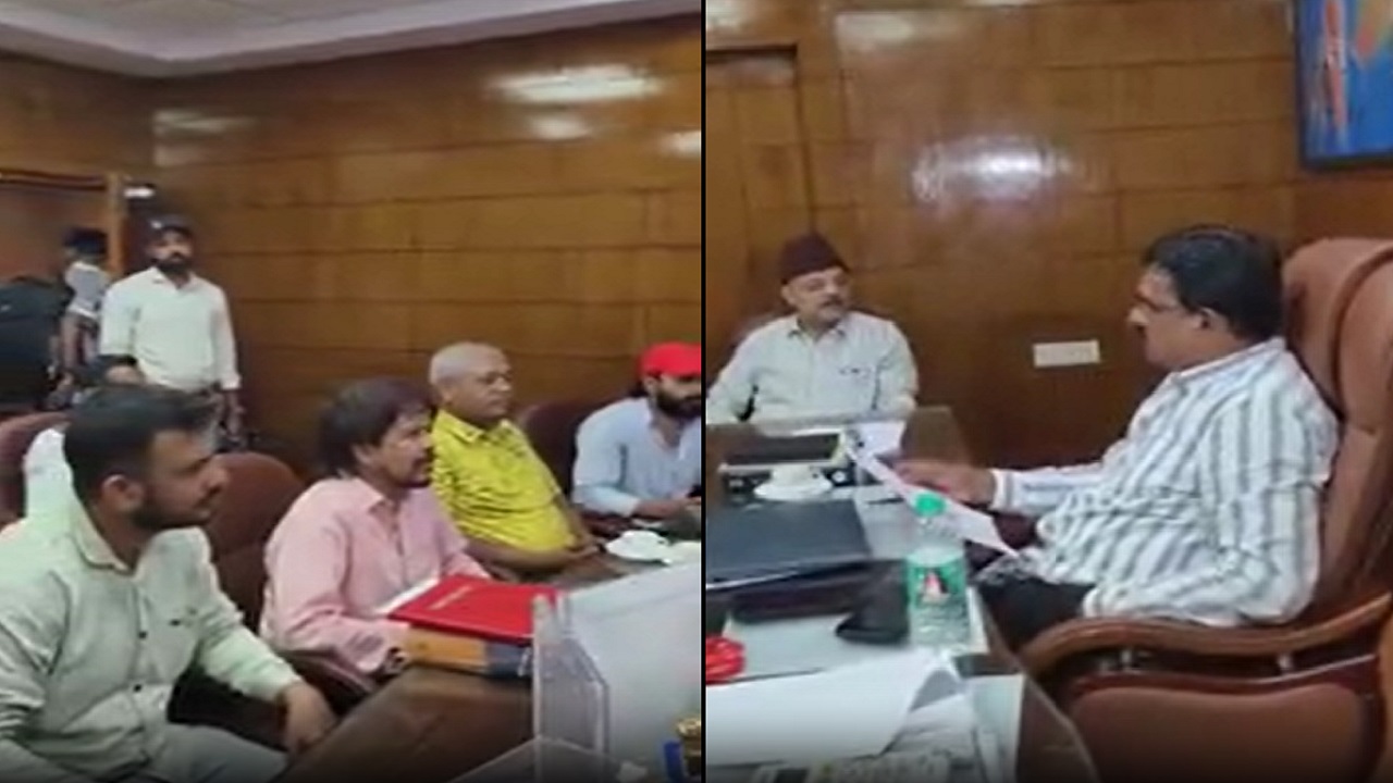 SIR की समय सीमा बढ़ाने की मांग: 63 लाख दावों-आपत्तियों के बीच शमशेर आलम बोले- 'विदेशी के नाम पर न हों अल्पसंख्यक परेशान' SIR की समय सीमा बढ़ाने की मांग: 63 लाख दावों-आपत्तियों के बीच शमशेर आलम बोले- 'विदेशी के नाम पर न हों अल्पसंख्यक परेशान'