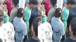 कोडरमा: नाबालिगों को गांव में घुमाकर खंभे से बांधा, माफी मंगवाई, वीडियो सामने आते ही मचा हड़कंप