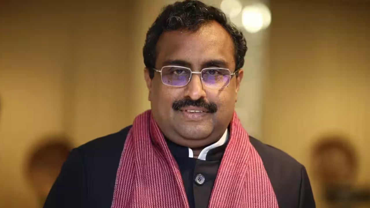 कौन हैं राम माधव? उत्तराखंड चुनाव से पहले बीजेपी संगठन में मिली बड़ी जिम्मेदारी कौन हैं राम माधव? उत्तराखंड चुनाव से पहले बीजेपी संगठन में मिली बड़ी जिम्मेदारी
