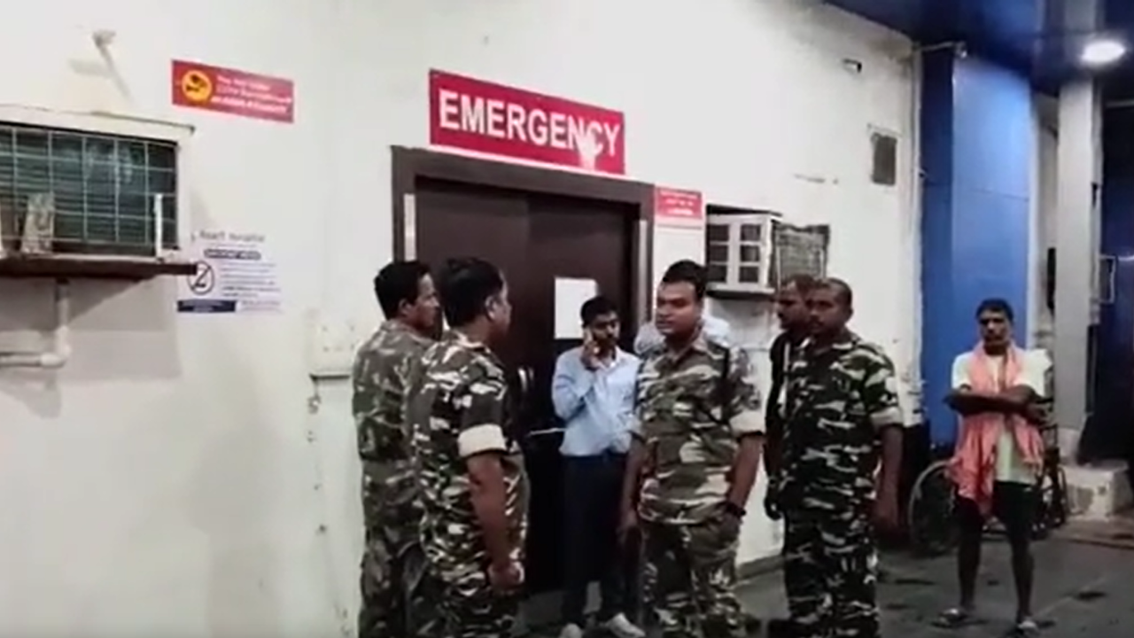 धनबाद में वासेपुर गोलीकांड के शूटरों का हाफ एनकाउंटर: दो के पैर में लगी गोली, 4 गिरफ्तार धनबाद में वासेपुर गोलीकांड के शूटरों का हाफ एनकाउंटर: दो के पैर में लगी गोली, 4 गिरफ्तार