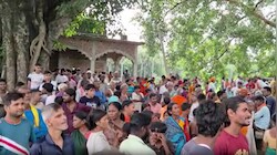 गया में अंधविश्वास का खेल: 'डायन' पकड़ने के लिए झारखंड से बुलाई गईं 3 महिला तांत्रिक, पुलिस ने दबोचा