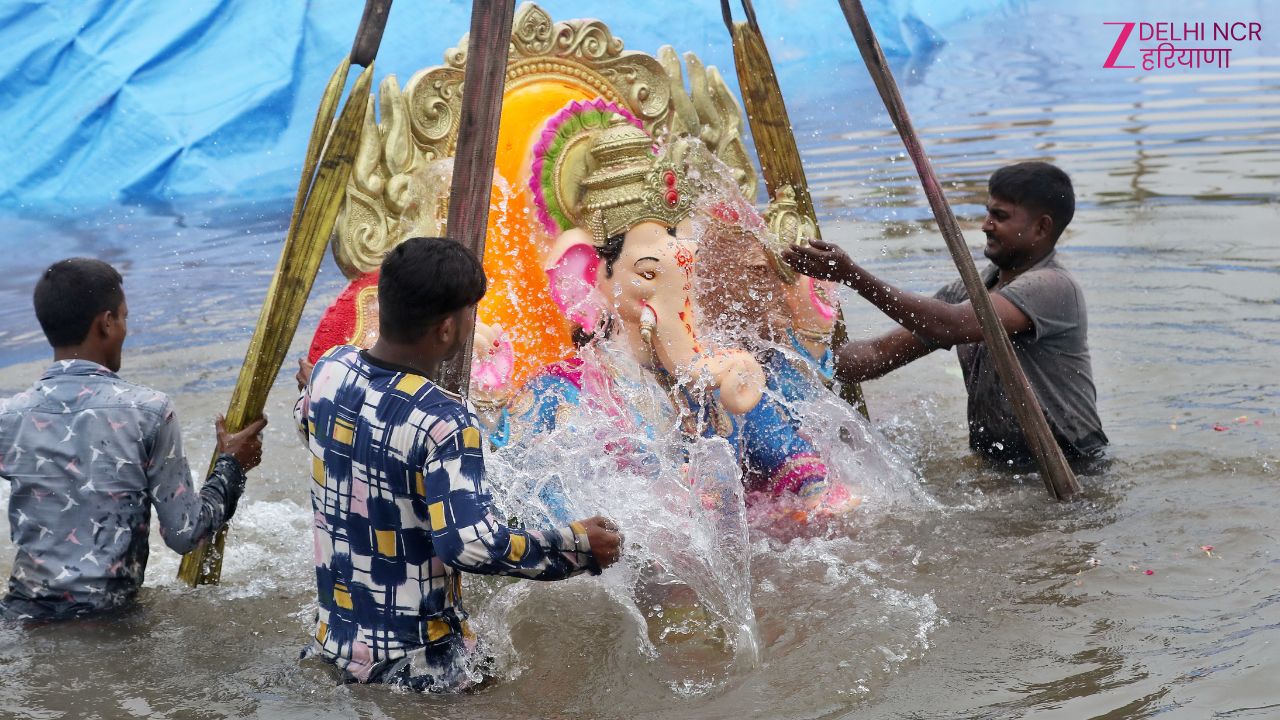 गणेश विसर्जन की तैयारी पूरी: 83 कृत्रिम तालाब तैयार, 50 हजार से ज्यादा प्रतिमाएं होंगी विसर्जित गणेश विसर्जन की तैयारी पूरी: 83 कृत्रिम तालाब तैयार, 50 हजार से ज्यादा प्रतिमाएं होंगी विसर्जित
