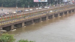 जमशेदपुर में खरकई नदी खतरे के निशान के ऊपर, जलाशयों का पानी छोड़े जाने से बाढ़ की आशंका