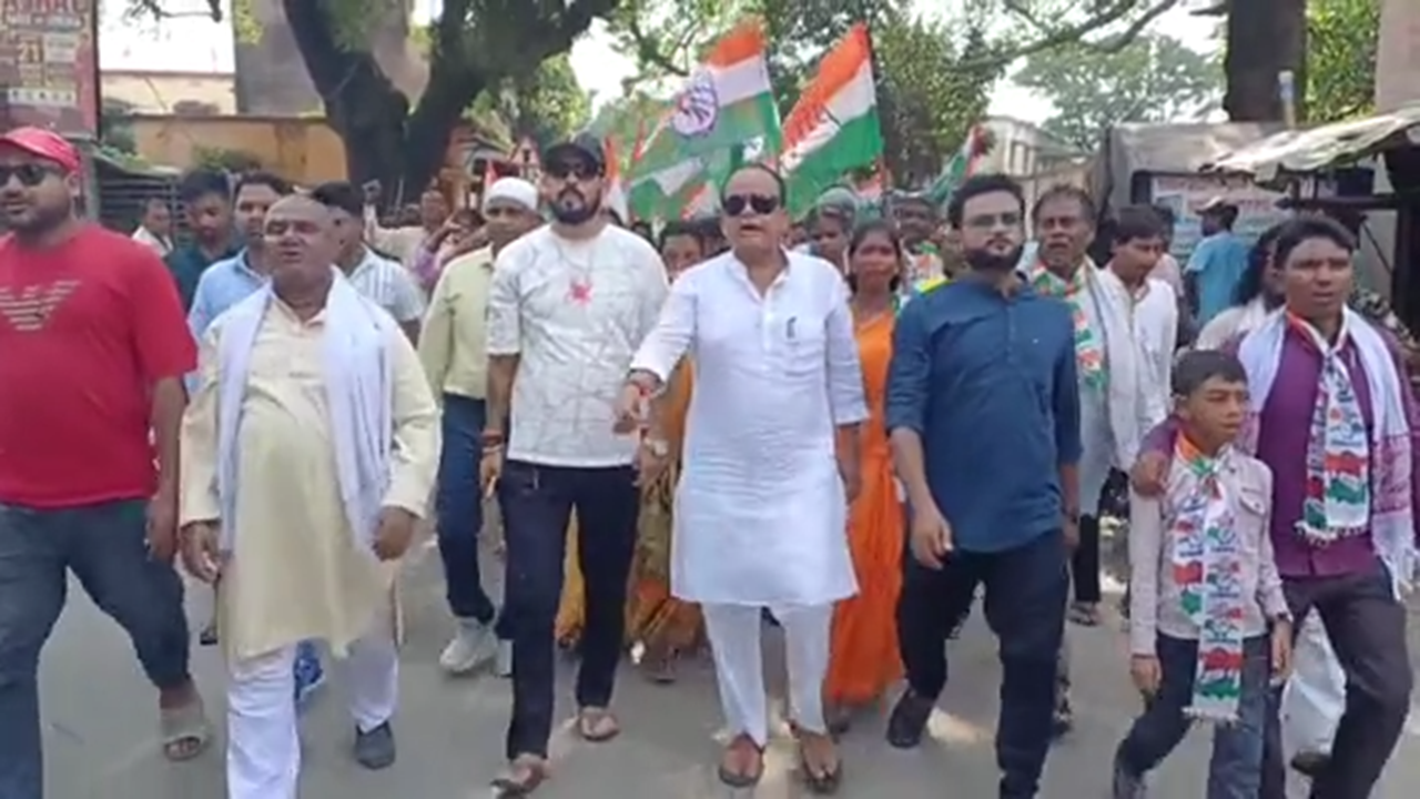 SIR को लेकर कांग्रेस का विरोध-प्रदर्शनः मुख्य चुनाव आयुक्त ज्ञानेश कुमार के इस्तीफे की मांग SIR को लेकर कांग्रेस का विरोध-प्रदर्शनः मुख्य चुनाव आयुक्त ज्ञानेश कुमार के इस्तीफे की मांग