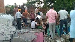 फतेहपुर में LPG सिलेंडर ब्लास्ट: तेज धमाके से भरभराकर गिरा दो मंजिला मकान, 4 लोगों की दर्दनाक मौत