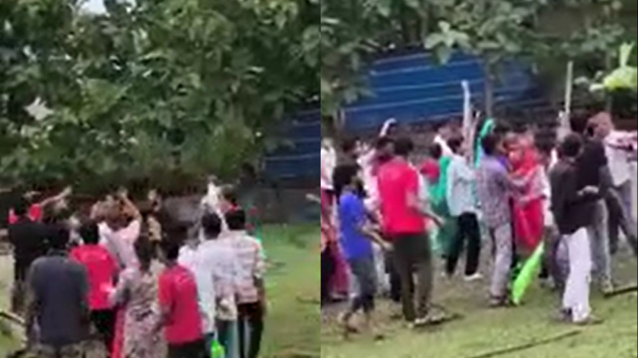 बच्चों से दबंगईः अररिया में भूमाफियों ने 15 छात्रों को किया घायल, कैमूर में शराबियों ने स्कूल पर किया कब्जा! बच्चों से दबंगईः अररिया में भूमाफियों ने 15 छात्रों को किया घायल, कैमूर में शराबियों ने स्कूल पर किया कब्जा!