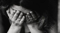 पिकनिक ट्रिप पर स्कूल डायरेक्टर ने छात्रा को किया Bad Touch! छेड़छाड़ के आरोप में पुलिस ने POCSO में दर्ज की FIR