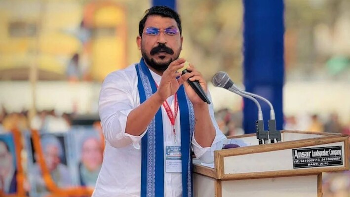 चंद्रशेखर का मायावती पर पलटवार: बसपा सुप्रीमो डरने वालों में नहीं, बीजेपी पर भी बोला हमला