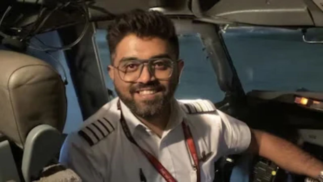 'सेल्फी से दूरी, सेफ्टी जरूरी': फ्लाईदुबई फ्लाइट के हीरो स्मित मछार का पुराना वीडियो वायरल, जूनियर्स को दी थी ये खास सलाह 'सेल्फी से दूरी, सेफ्टी जरूरी': फ्लाईदुबई फ्लाइट के हीरो स्मित मछार का पुराना वीडियो वायरल, जूनियर्स को दी थी ये खास सलाह
