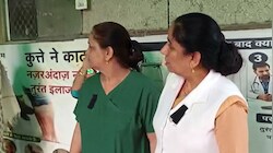 दिल्ली के इस सरकारी अस्पताल में नर्सिंग स्टाफ काली पट्टी बांधकर क्यों कर रहा है काम? चेतावनी भी दी