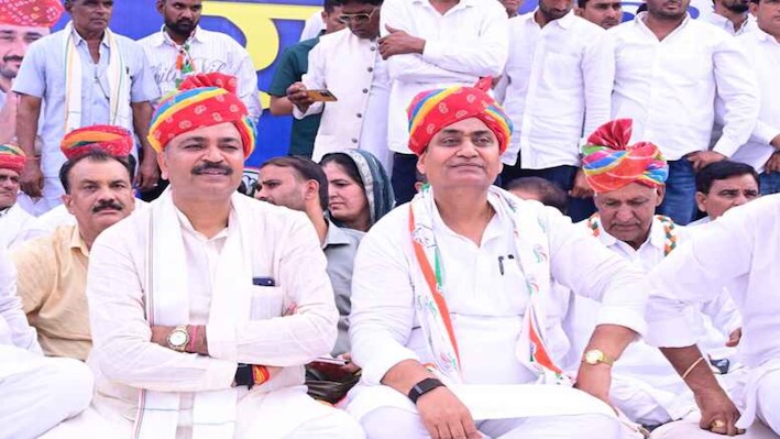 10 हजार की भीड़, डीजे और पुष्पवर्षा: डेगाना में कांग्रेस का शक्ति प्रदर्शन, डोटासरा-जूली ने पंचायतीराज चुनाव का फूंका बिगुल
