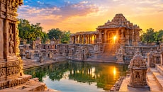 1000 साल पहले बिना चूने के कैसे बना मोढेरा सूर्य मंदिर? जानिए गर्भगृह, सूर्यकुंड और यूनेस्को लिस्ट की पूरी कहानी