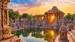 1000 साल पहले बिना चूने के कैसे बना मोढेरा सूर्य मंदिर? जानिए गर्भगृह, सूर्यकुंड और यूनेस्को लिस्ट की पूरी कहानी