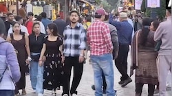 लंबे वीकेंड का क्रेज: नैनीताल से मैसुरु तक उमड़ा पर्यटकों का सैलाब, होटल के बढ़े दाम; सड़कों पर लगी लंबी कतारें