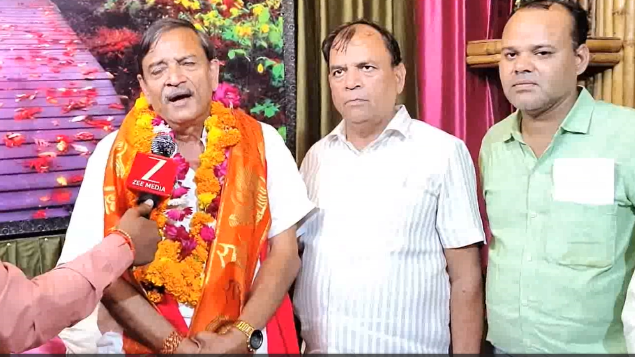 आगरा MLC चुनाव में BJP का शक्ति प्रदर्शन: 800 गाड़ियों के काफिले के साथ नामांकन करेंगे हरि किशोर तिवारी, प्रदेश अध्यक्ष पंकज चौधरी रहेंगे मौजूद आगरा MLC चुनाव में BJP का शक्ति प्रदर्शन: 800 गाड़ियों के काफिले के साथ नामांकन करेंगे हरि किशोर तिवारी, प्रदेश अध्यक्ष पंकज चौधरी रहेंगे मौजूद