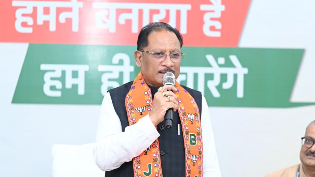 सिंगापुर में चमकेगा छत्तीसगढ़: 'SING फोरम 2026' में शामिल होंगे सीएम विष्णुदेव साय, वैश्विक मंच पर रखेंगे निवेश का रोडमैप सिंगापुर में चमकेगा छत्तीसगढ़: 'SING फोरम 2026' में शामिल होंगे सीएम विष्णुदेव साय, वैश्विक मंच पर रखेंगे निवेश का रोडमैप